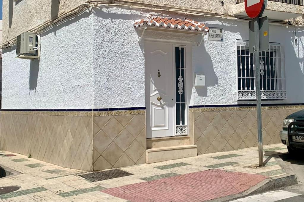 Casa Mami Lala Apartment Нерха Екстериор снимка